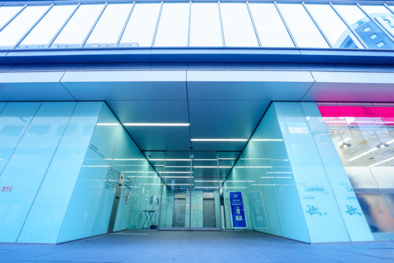 新横浜本社エントランス